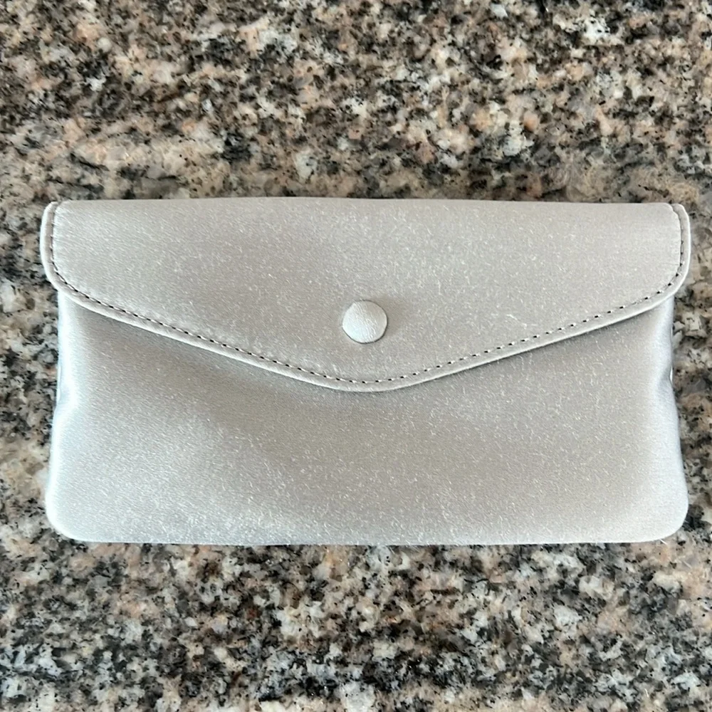 Jimmy Choo Acrylic Minaudie’re - Picture 16 of 16